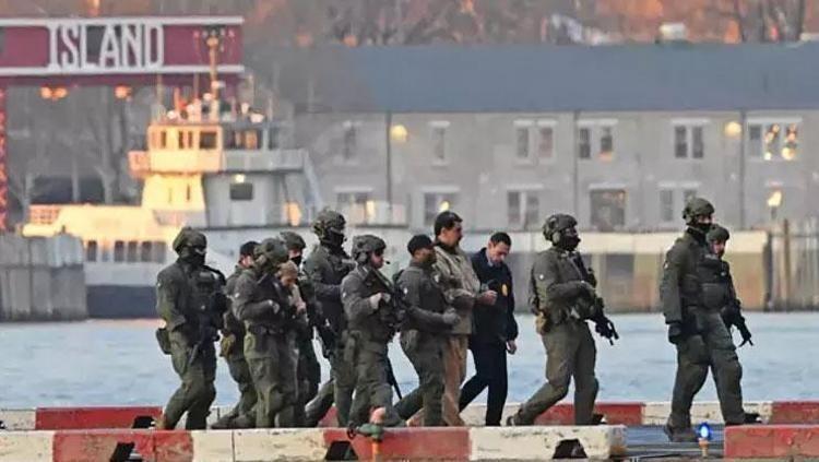 Trump paylaştı, dünya konuştu Maduronun eşofmanı neden yok satıyor