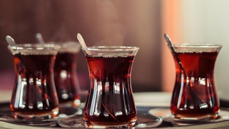 Türkiyenin en çaykolik illeri belli oldu Listenin zirvesinde Rizeyi bekleyenlere büyük şok, bir şehrin yanında esamesi bile okunmuyor