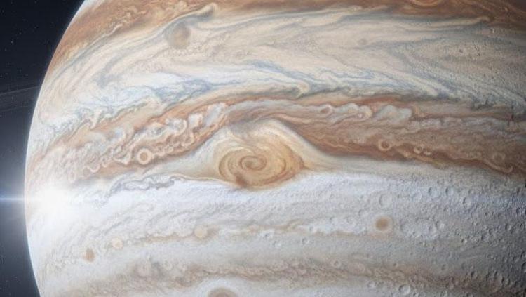 2.Güneş Sistemi’ndeki en büyük uydu hangisidir