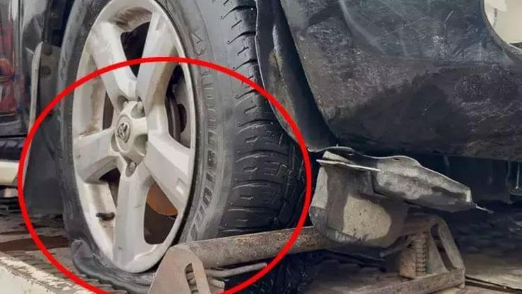SÜRÜCÜ TARAFINDADAKİ CAM AÇIK