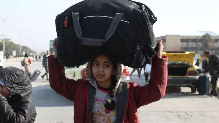 Halepte çatışmalar ikinci gününde Tahliyeler başladı: İlk görüntüler