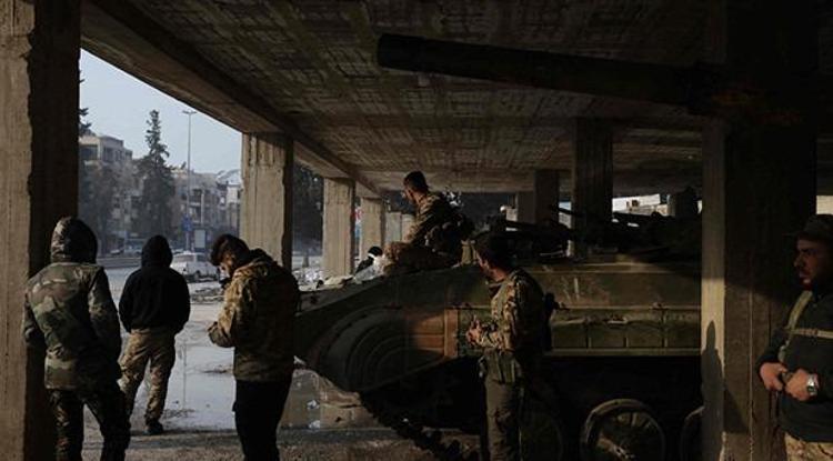 Suriyede verilen süre doldu: Operasyon başladı İşte Halepte çatışma anları