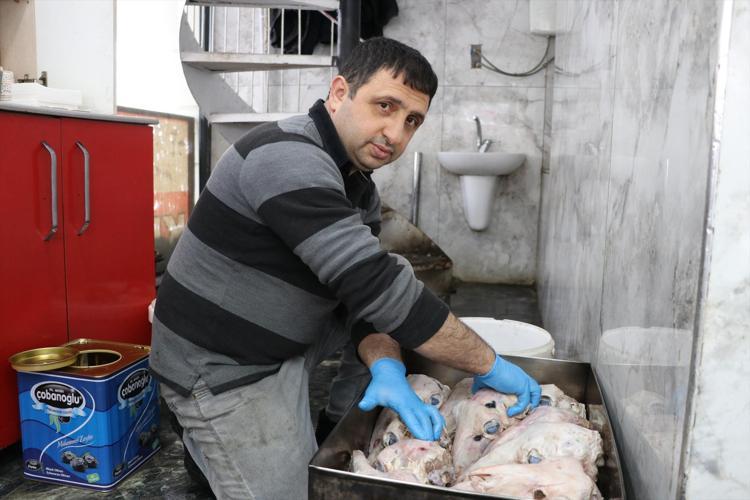 Kış sofralarının baş tacı Tanesi 300 TL: Sabah yiyenler akşama kadar tok kalıyor