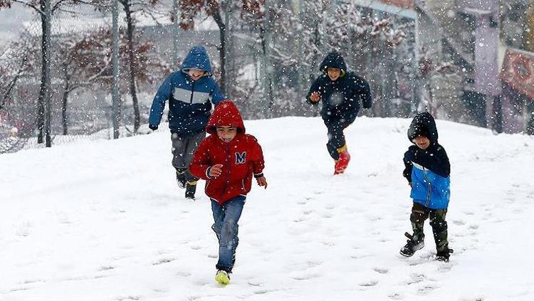 İstanbulda okullara kar tatili olur mu Orhan Şenden pazartesi açıklaması