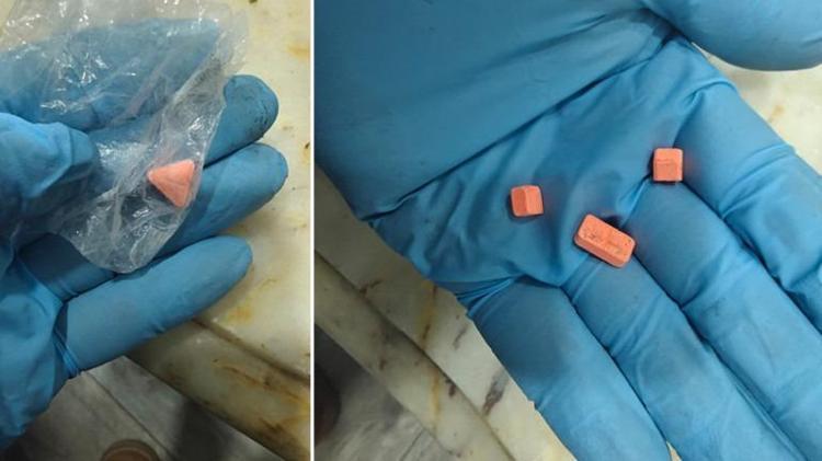 BASKINDA UYUŞTURUCU MADDELER BULUNDU