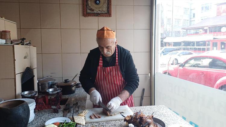 Ustasından tandır kebabı tarifi Ağızda lokum gibi dağılıyor, görenlerin iştahını kabartıyor