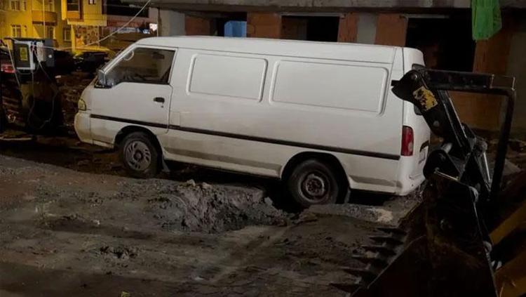 ULAŞIMI OLUMSUZ ETKİLEDİ