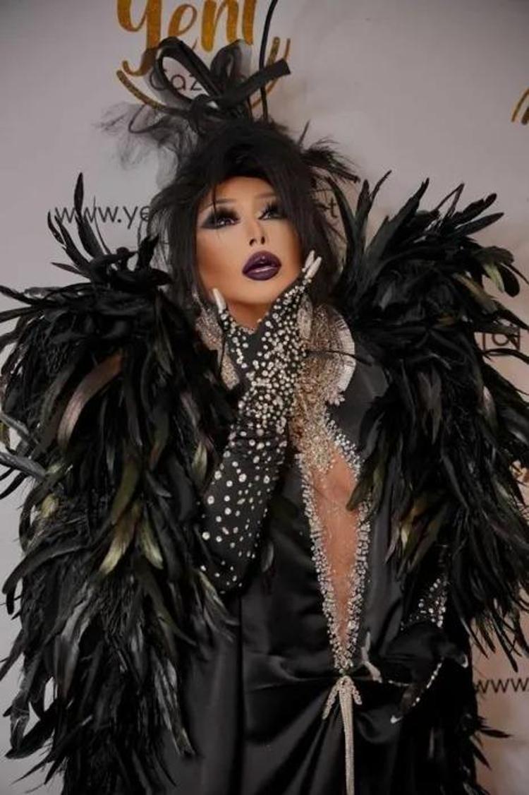 Bülent Ersoy sinirden küplere bindi, kameralara ateş püskürdü