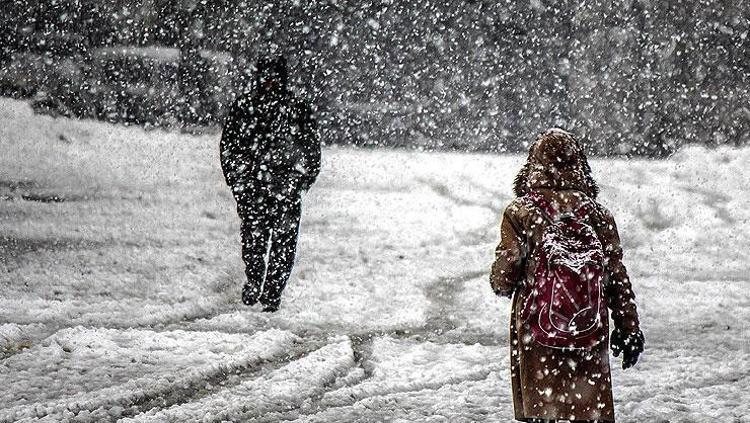 İSTANBULDA EĞİTİME BİR GÜN ARA VERİLDİ