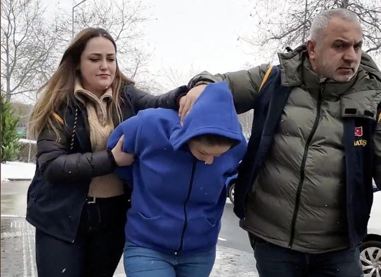 Teyzesini katledip cesedini ateşe verdi Cani yeğenden pes dedirten timsah gözyaşları