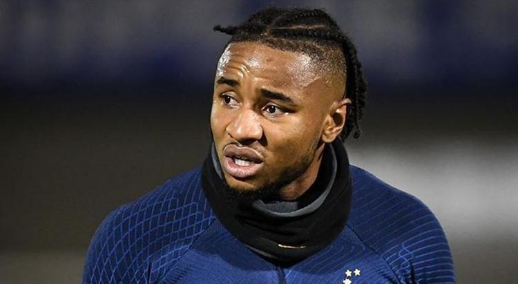 Fenerbahçeden bir transfer daha 9 milyon euroya ikna etti