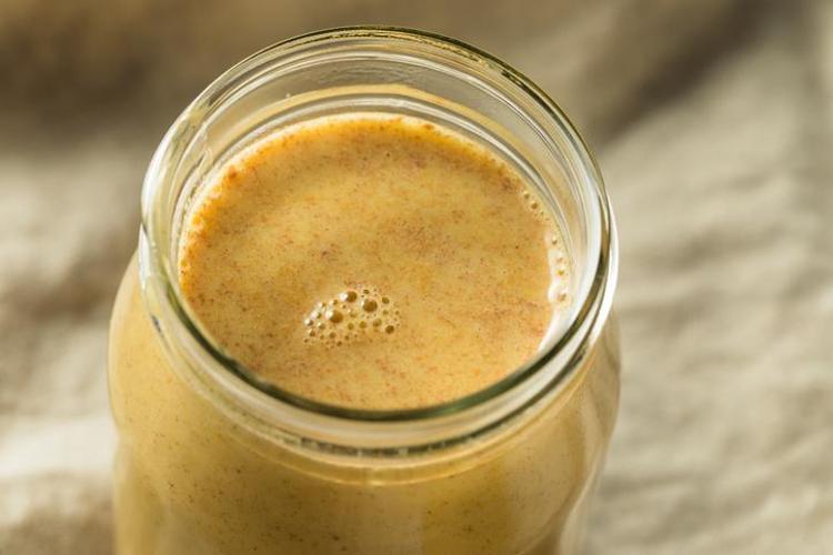 ALTIN SÜT NEDEN GECE İÇİLİYOR