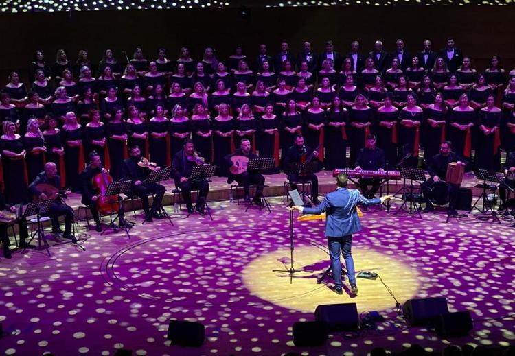 Türkan Şoray sahneye çıktı Şu an bir rüya alemindeyim