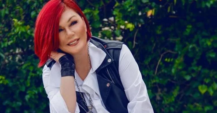 EMEL MÜFTÜOĞLU ÜZERİMDEN PARA KAZANMIŞ OLABİLİR