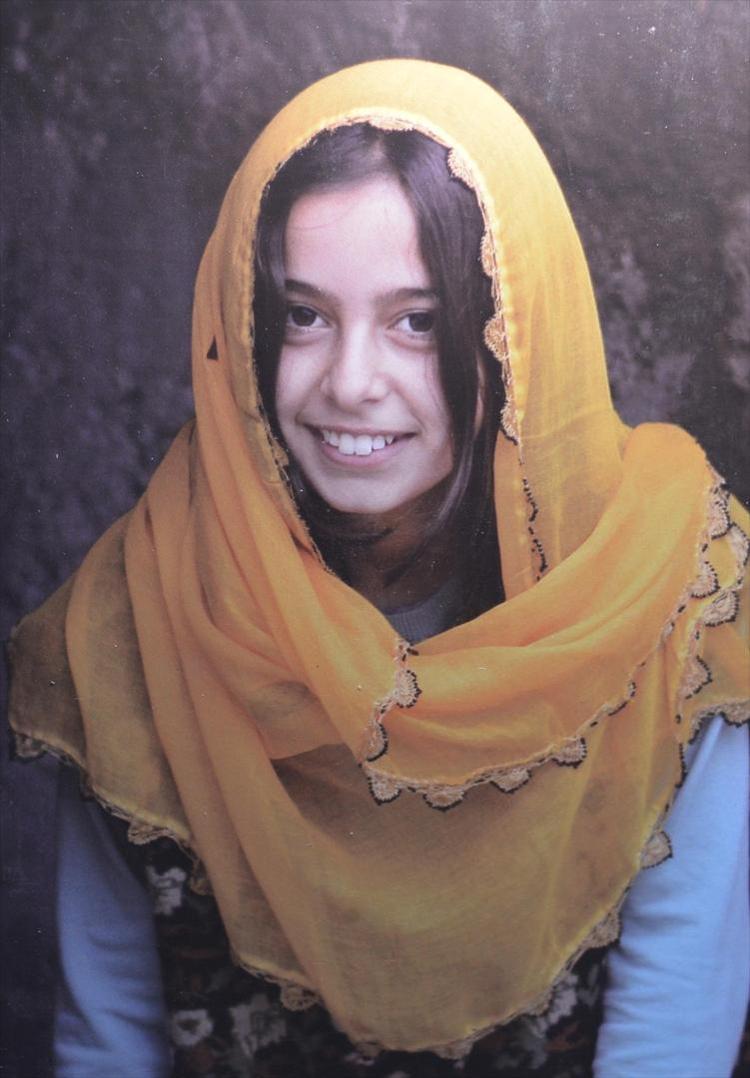 TÜRKAN ŞORAY KİRPİĞİ