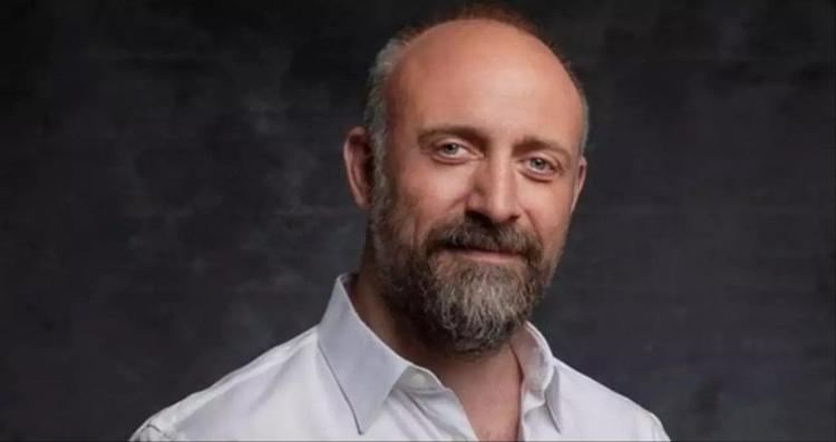 Halit Ergenç Londra’da börekçi açtığı iddiasıyla sosyal medyanın diline düştü Yeniçeriler tepsi kaldırır artık