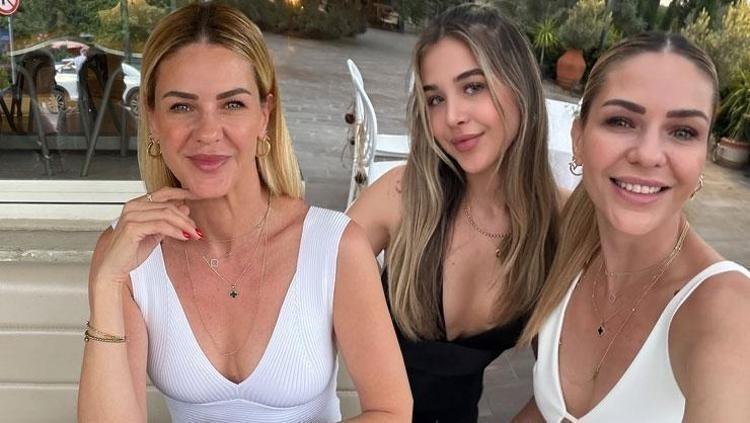 Emine Ün ve kızı davette Benzerlikleri şaşkına çevirdi