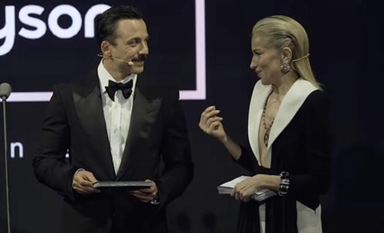 3 yıllık büyük aşk bitmişti Hande Erçel ve eski kayınvalide Arzu Sabancı pişti oldu