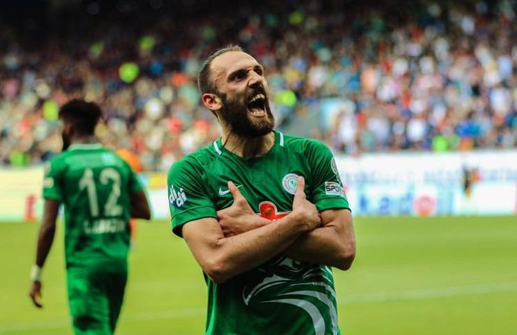 Fenerbahçede Vedat Muriqi bombası Sörloth derken geri dönüyor