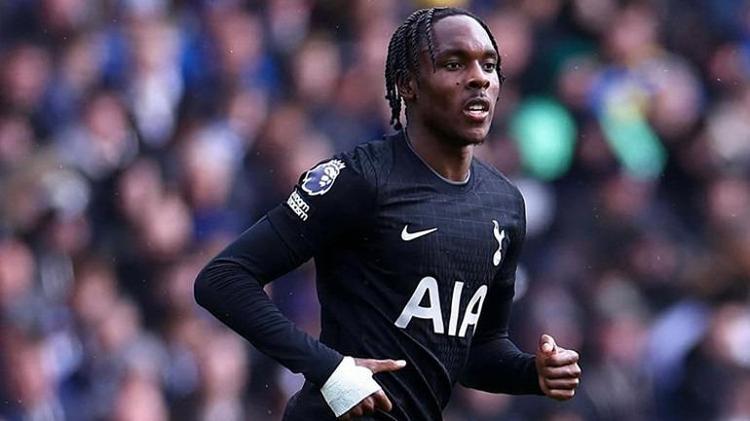 Fenerbahçe rotayı Ada’ya çevirdi Forvet transferi için kollar sıvandı