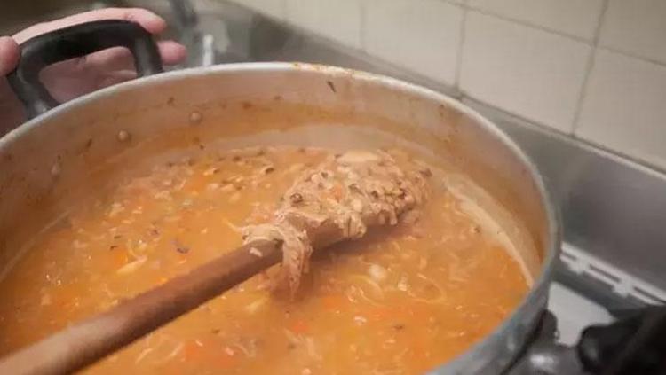 Dünyanın en uzun yaşayan ailesi bu çorbayı içiyor Tek tencerede hazırlanabiliyor