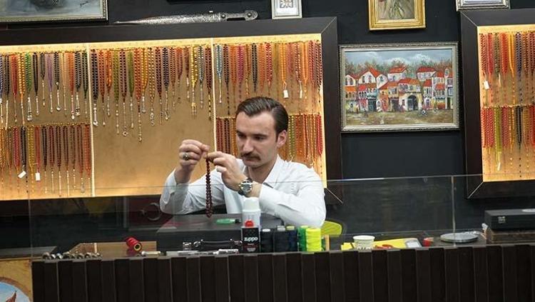 Hobi olarak başladı siparişlere yetişemiyor Tek tek eliyle işliyor, yapımı tam 2 gün sürüyor