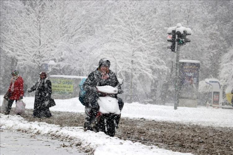 YARIN İSTANBULDA, ANKARADA OKULLAR TATİL OLACAK MI