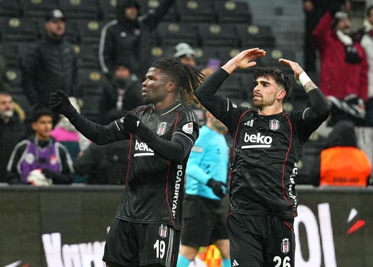 Eski hakemler tartışmalı pozisyonları değerlendirdi Yüzde yüz emin olamıyorum