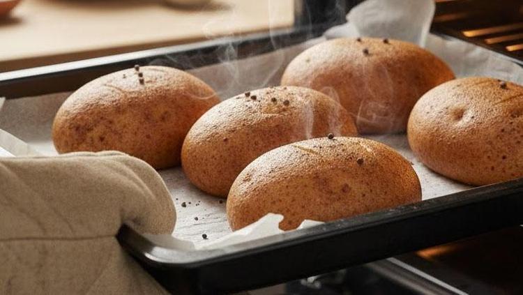 Patates görünümlü poğaça tarifi Misafirleriniz gerçek zannedebilir