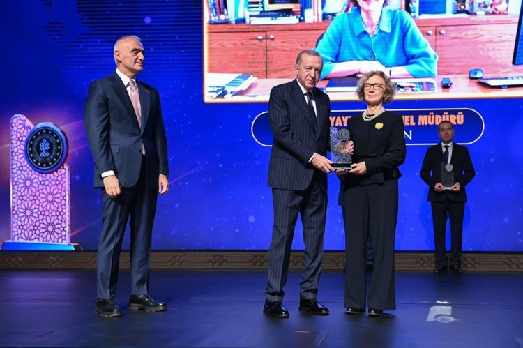 Yaşayan İnsan Hazineleri ve Özel Ödüller sahiplerini buldu Bakan Ersoy: Bu milletin bağrından daha nice insan hazineleri çıkacak