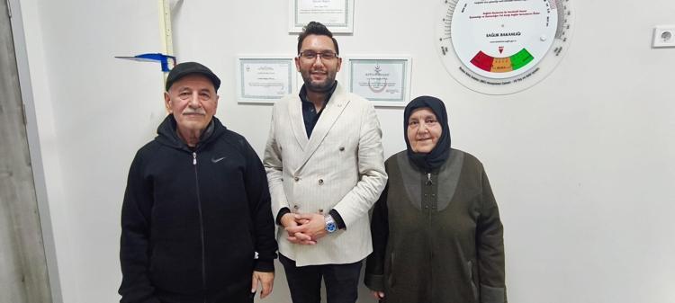 Karı koca toplamda 44 kilo verdiler Pandemide aldıkları kiloları erittiler, 50 yıl önceki kilolarına döndüler