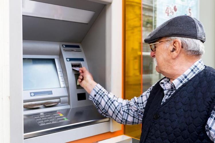 ATM kullananlar dikkat: Paranızı saniyeler içinde buhar eden o hata Sakın yapmayın...