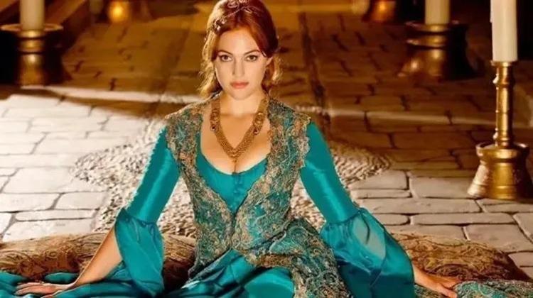 Meryem Uzerlinin açıklaması hayranlarını endişelendirdi Yine tükenmişlik sendromunda mı