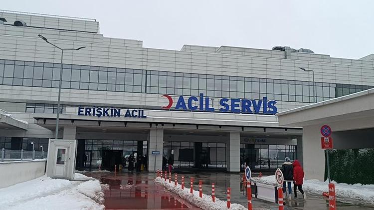 KAFAMIN ÜZERİNE BİRŞEY DÖKTÜ, BAYILDIM