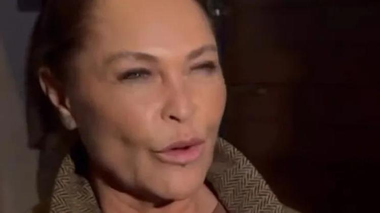 Hülya Avşar’dan Yıldız Tilbe açıklaması Gençlik hatası diyelim