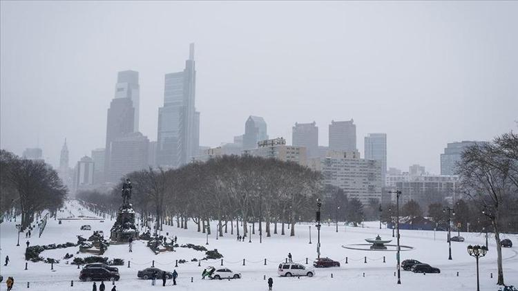 ABD’de beyaz dehşet Tarihi kış felaketinde can kaybı artıyor: Yarım milyon karanlığa gömüldü