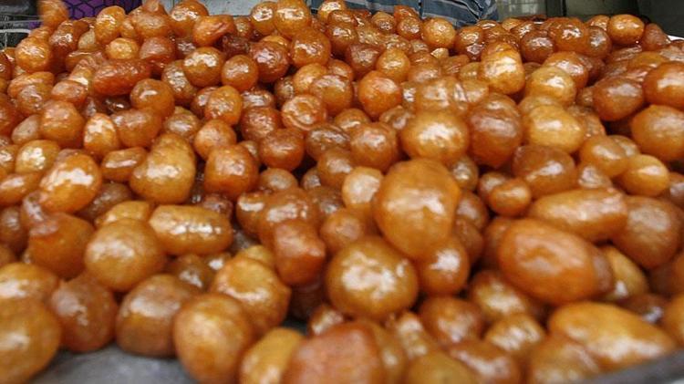 Osmanlının kadim lezzeti Bayatlamayan şerbetsiz lokma tarifi