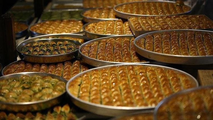ÖZEL GÜNLERİN VAZGEÇİLMEZİ: BAKLAVA