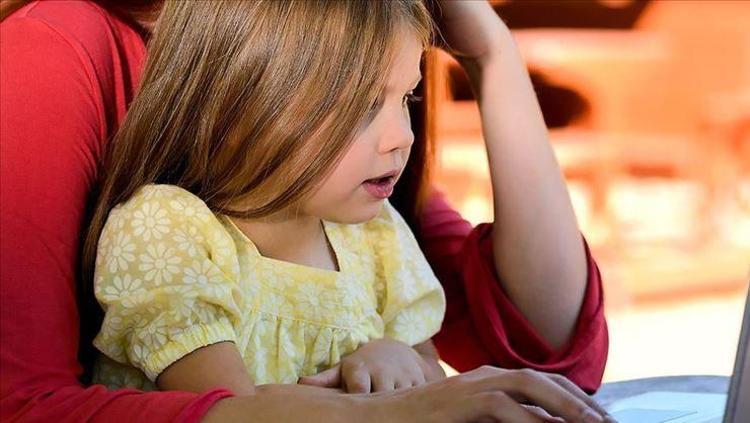 15 yaşından küçük çocuklar sosyal paylaşım sitelerine giremeyecek Aileleri izin verse dahi