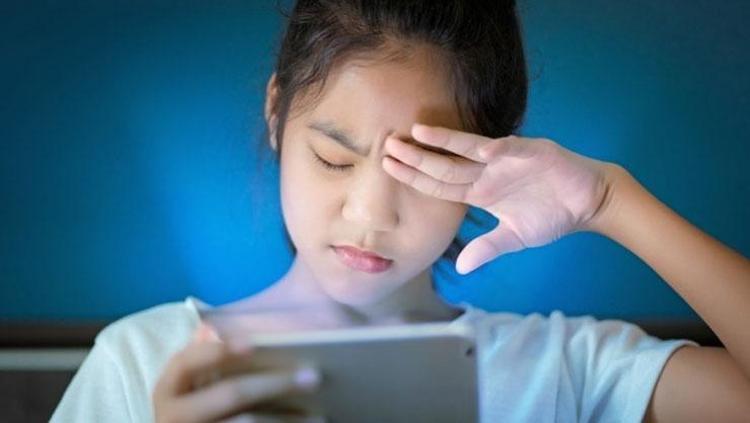 15 yaşından küçük çocuklar sosyal paylaşım sitelerine giremeyecek Aileleri izin verse dahi