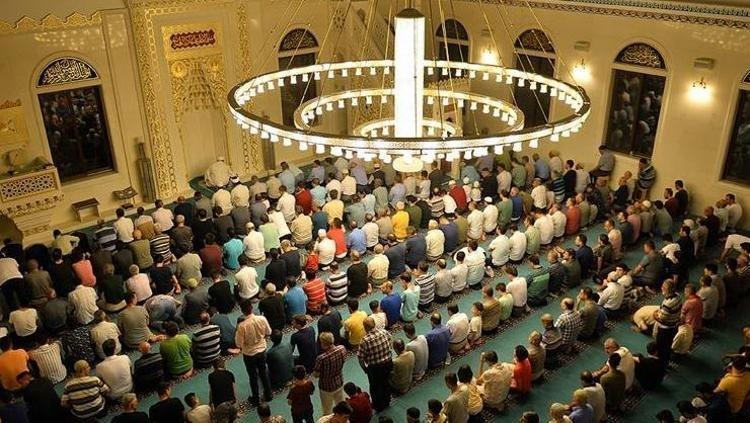 BERAT KANDİLİ NAMAZI VAR MIDIR