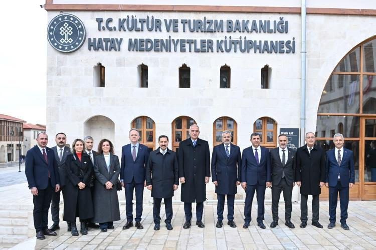 Asrın felaketinden asrın ihyasına Tarihi eserler aslına dönüyor, şehirler hayat buluyor
