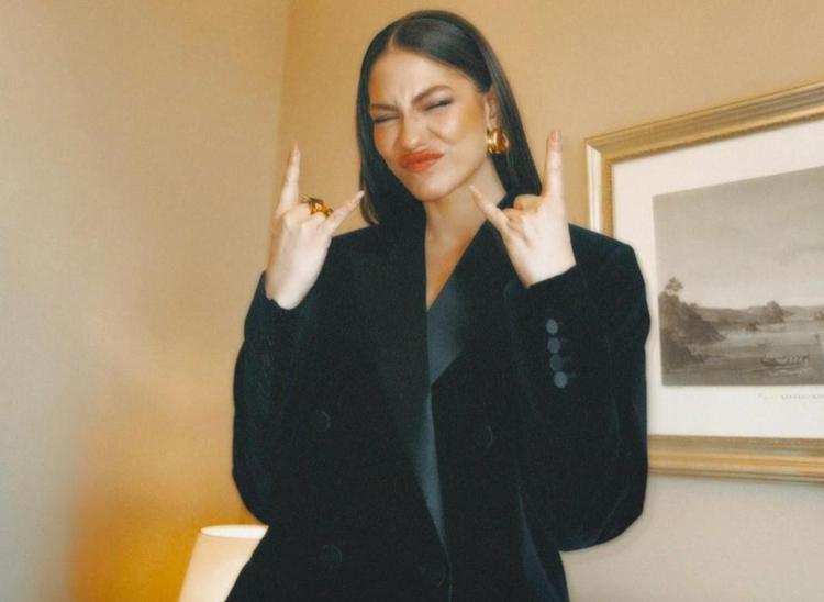 Demet in Siyah R ya s Ne esiyle G z Doldurdu Son Dakika Magazin demet-in-siyah-r-ya-s-ne-esiyle-g-z-doldurdu-son-dakika-magazin