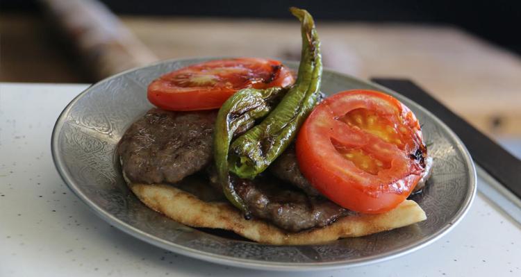 Anne eli değmiş gibi köfte tarifi En lezzetli anne köftesi nasıl yapılır