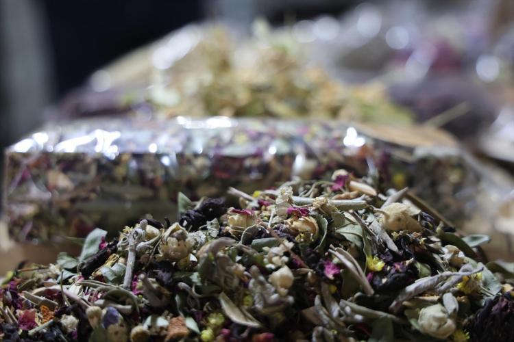 Kış gelince talep arttı En çok tercih edilenler: Kış çayı, ıhlamur ve kuşburnu