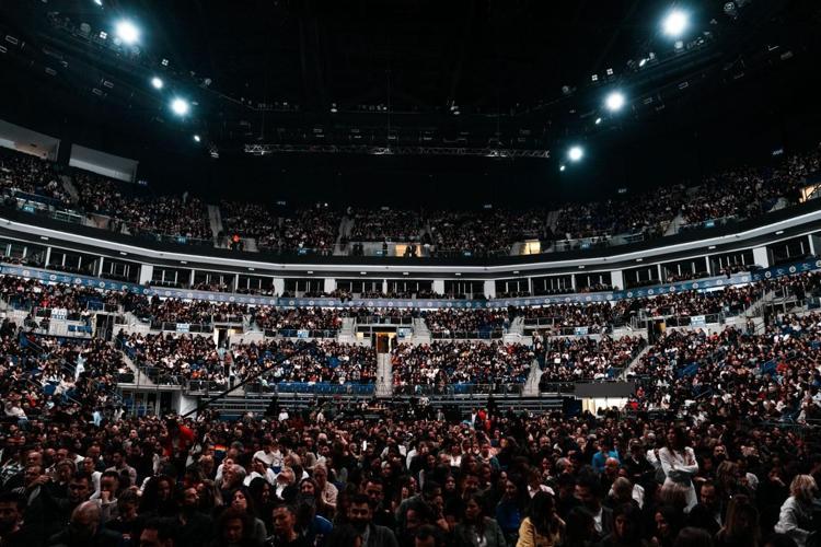 22 bin kişi aynı duyguda buluştu Hande Yener konserinde unutulmaz anlar