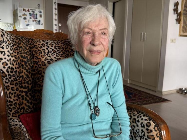 KIZIMI ÖLÜME TERK ETMİŞLER