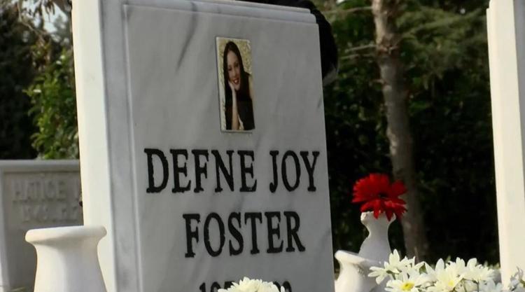 MEZARI BAŞINDA ANILDI