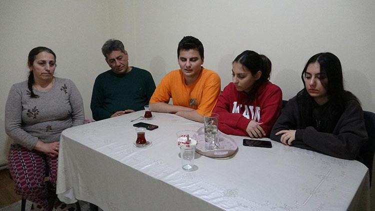 GECELERİ UYUMAKTA ÇOK ZORLANIYORUM