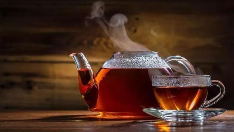 Çay mı yoksa kahve mi daha sağlıklı, sabah rutininizde yapacağınız bu tercih sindirimi değiştiriyor